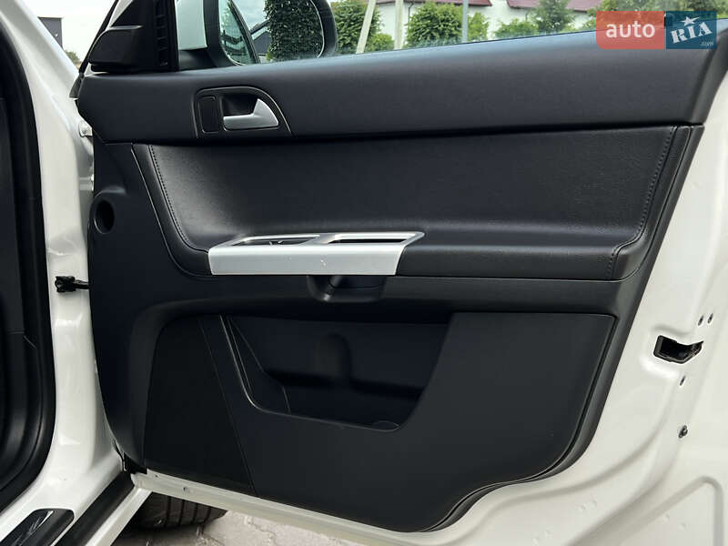 Універсал Volvo V50 2012 в Радивиліві
