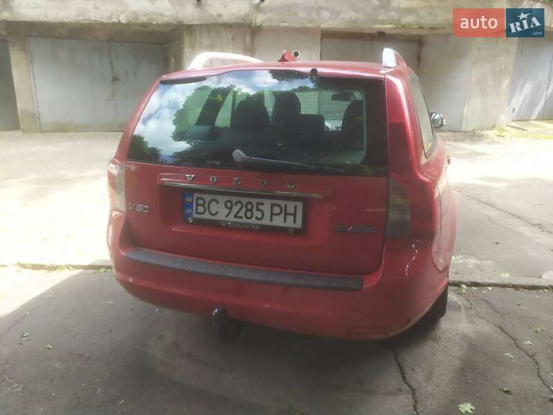Универсал Volvo V50 2011 в Львове