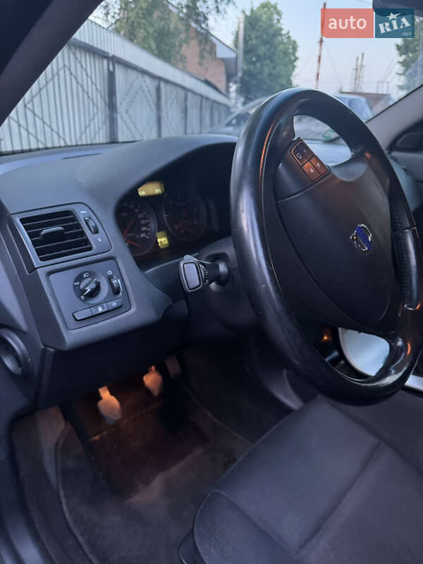 Універсал Volvo V50 2010 в Житомирі