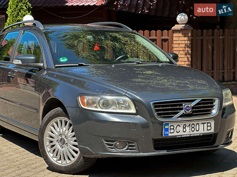 Універсал Volvo V50 2009 в Самборі