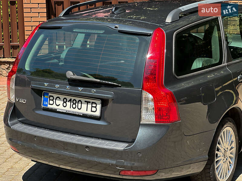 Універсал Volvo V50 2009 в Самборі