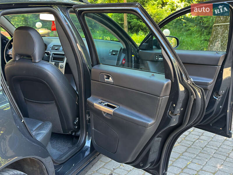 Універсал Volvo V50 2009 в Самборі