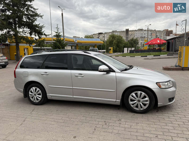 Універсал Volvo V50 2011 в Рівному