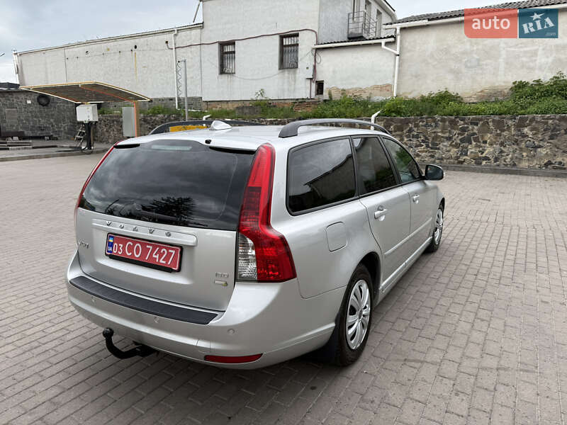 Універсал Volvo V50 2011 в Рівному