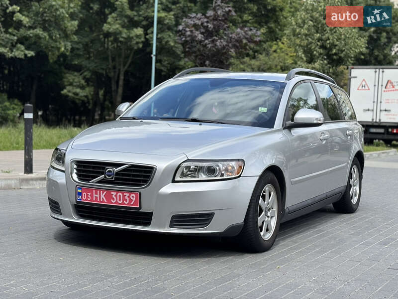 Универсал Volvo V50 2010 в Луцке