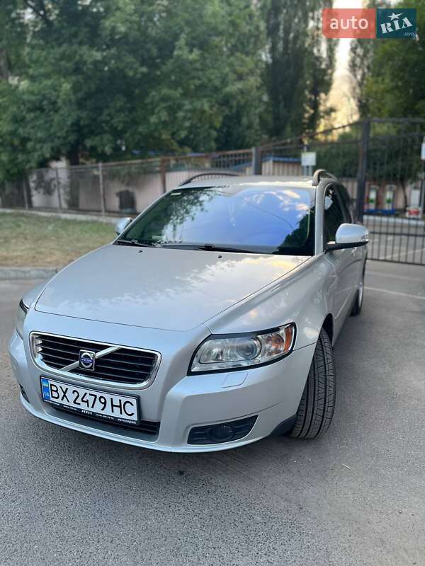 Универсал Volvo V50 2009 в Киеве