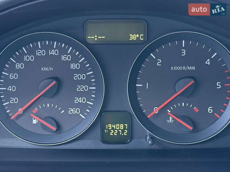 Универсал Volvo V50 2012 в Ровно