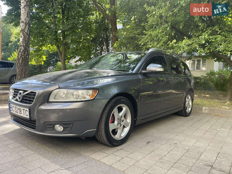 Универсал Volvo V50 2011 в 