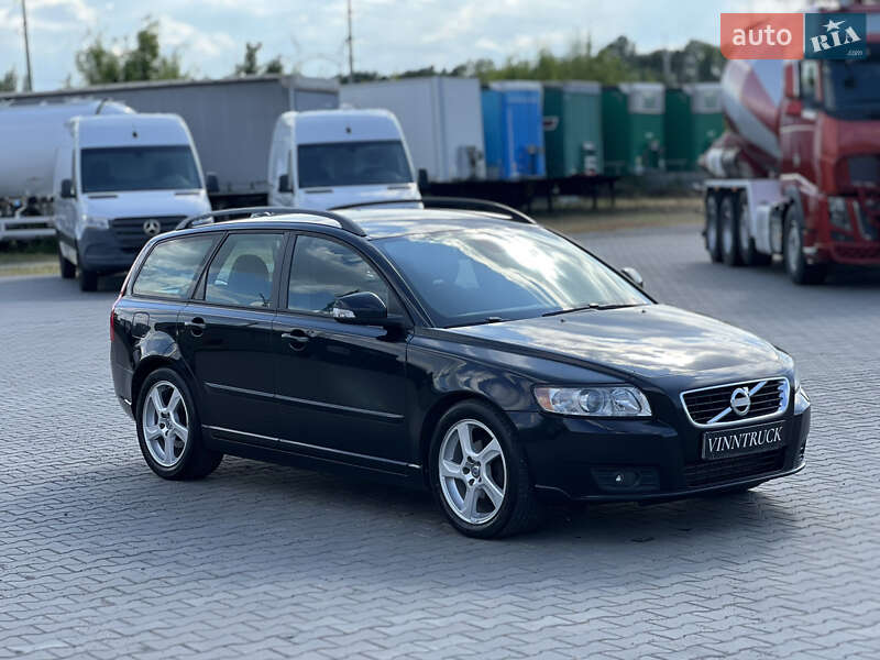 Volvo V50 2011