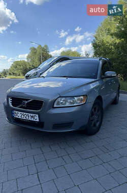 Универсал Volvo V50 2009 в Новояворовске