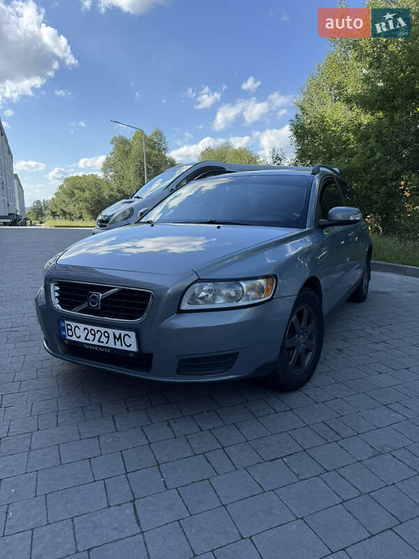 Універсал Volvo V50 2009 в Новояворівську