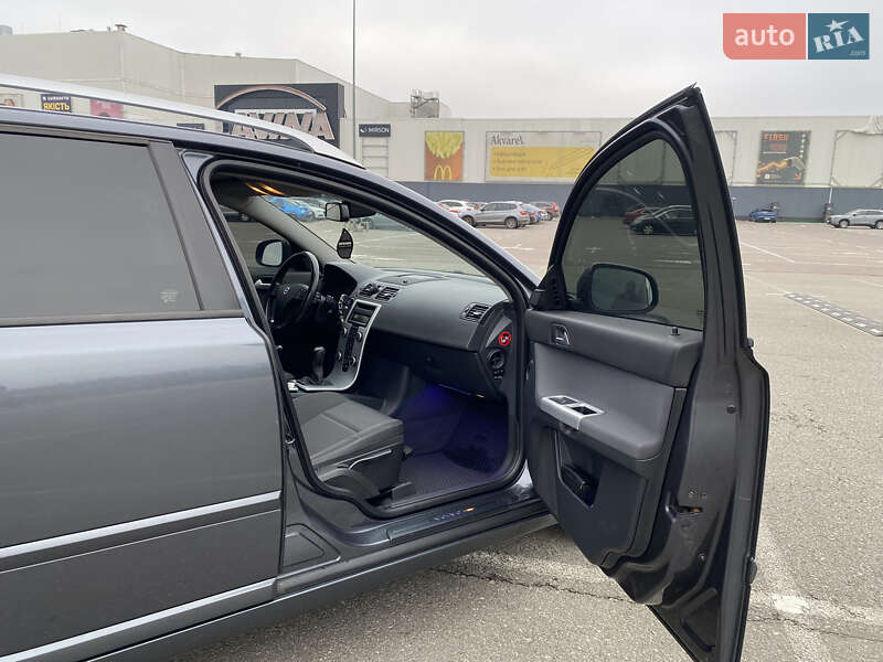 Универсал Volvo V50 2010 в Киеве