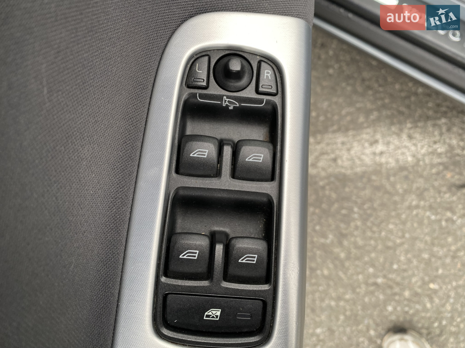 2010 Volvo V50 - мініатюра 26