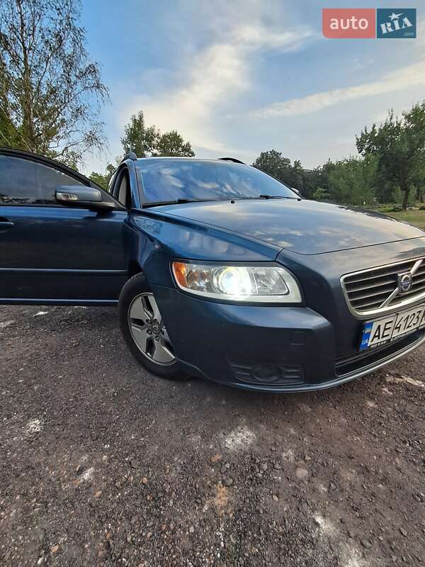 Універсал Volvo V50 2009 в Павлограді
