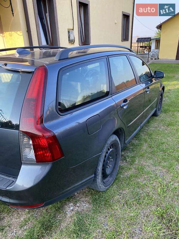 Універсал Volvo V50 2008 в Бориславі