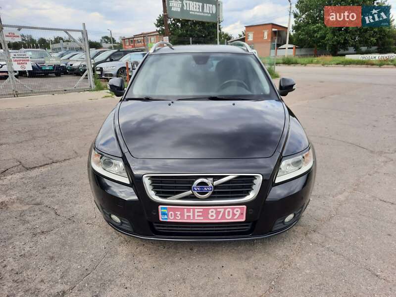 Универсал Volvo V50 2012 в 