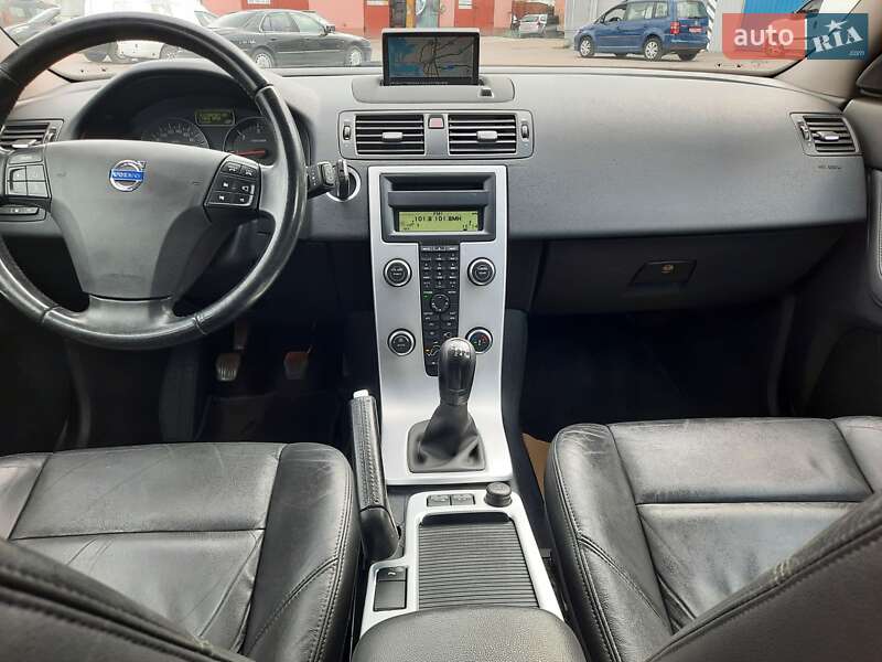 Универсал Volvo V50 2012 в Полтаве
