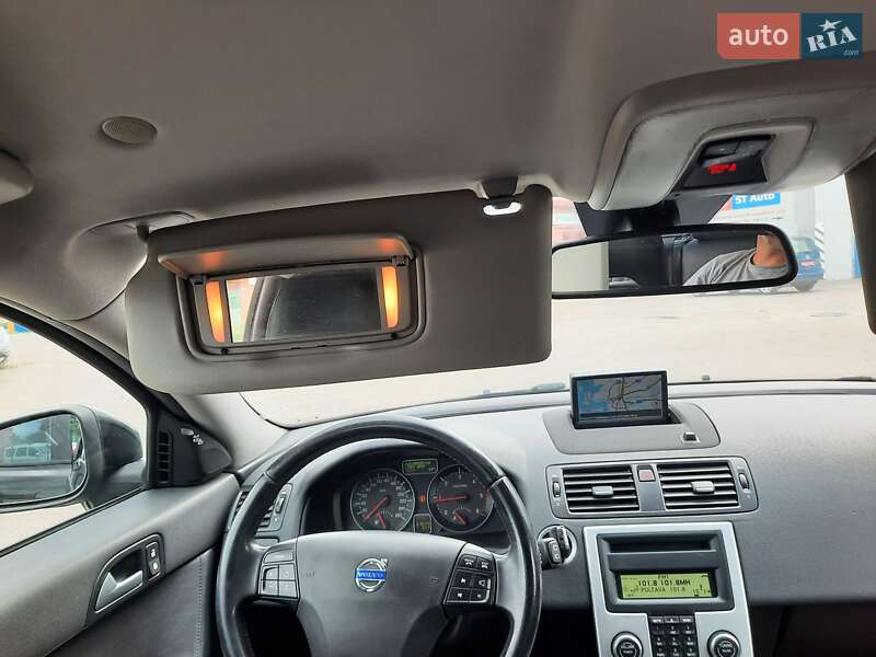 Универсал Volvo V50 2012 в Полтаве