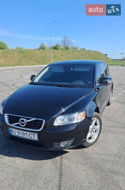Универсал Volvo V50 2012 в Полтаве