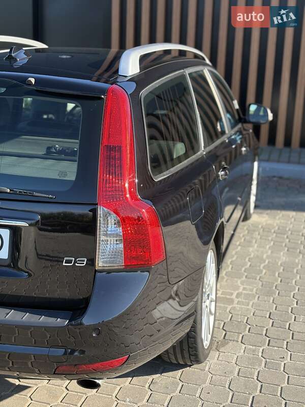 Универсал Volvo V50 2011 в Львове