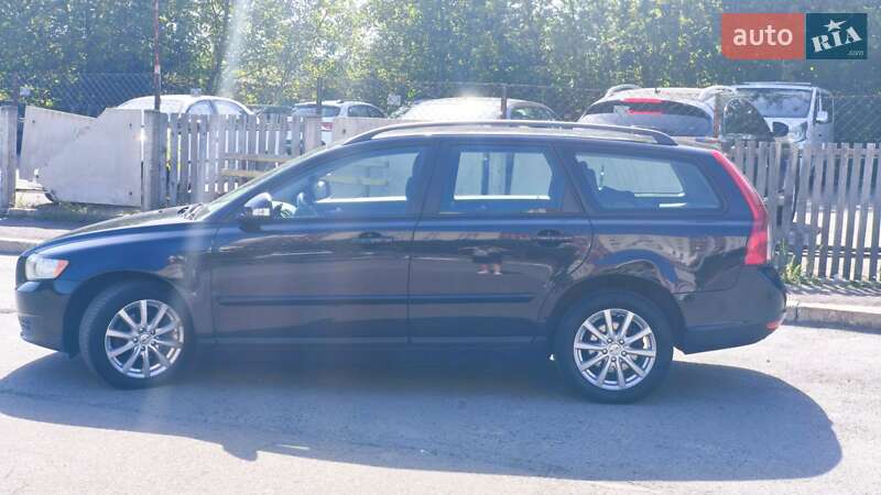 Універсал Volvo V50 2009 в Рівному