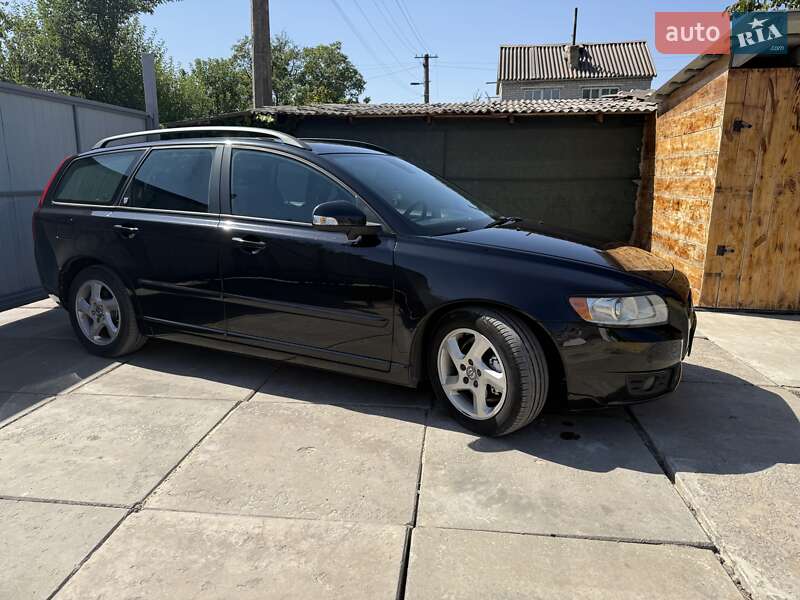 Універсал Volvo V50 2010 в Кривому Розі