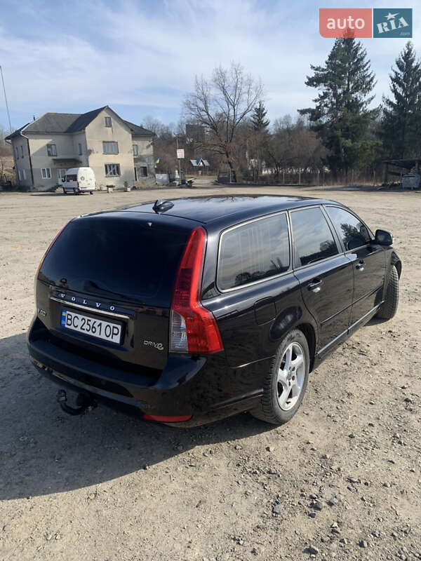Универсал Volvo V50 2011 в Львове