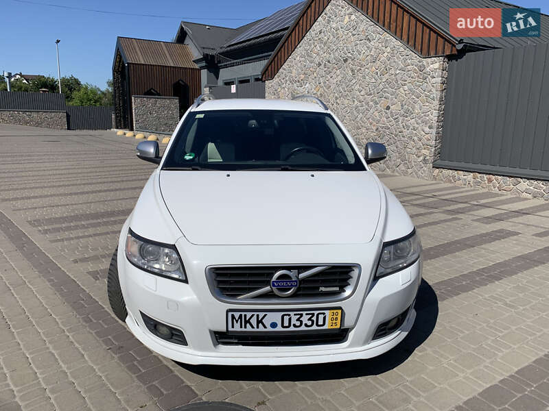 Универсал Volvo V50 2012 в Белой Церкви