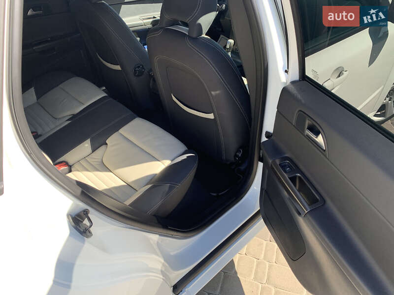 Универсал Volvo V50 2012 в Белой Церкви