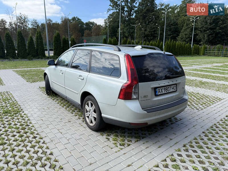 Універсал Volvo V50 2010 в Рівному