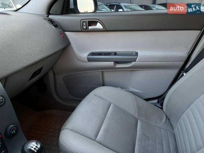 Универсал Volvo V50 2006 в Львове