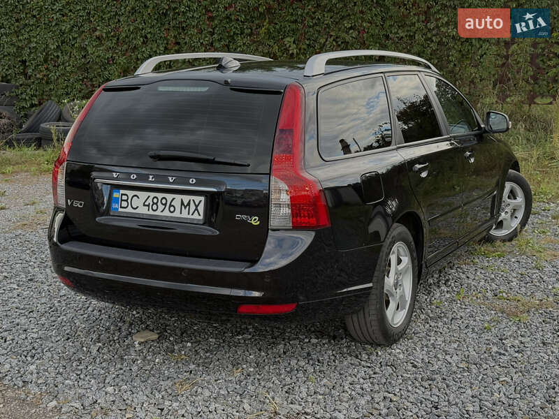 Универсал Volvo V50 2011 в Дрогобыче