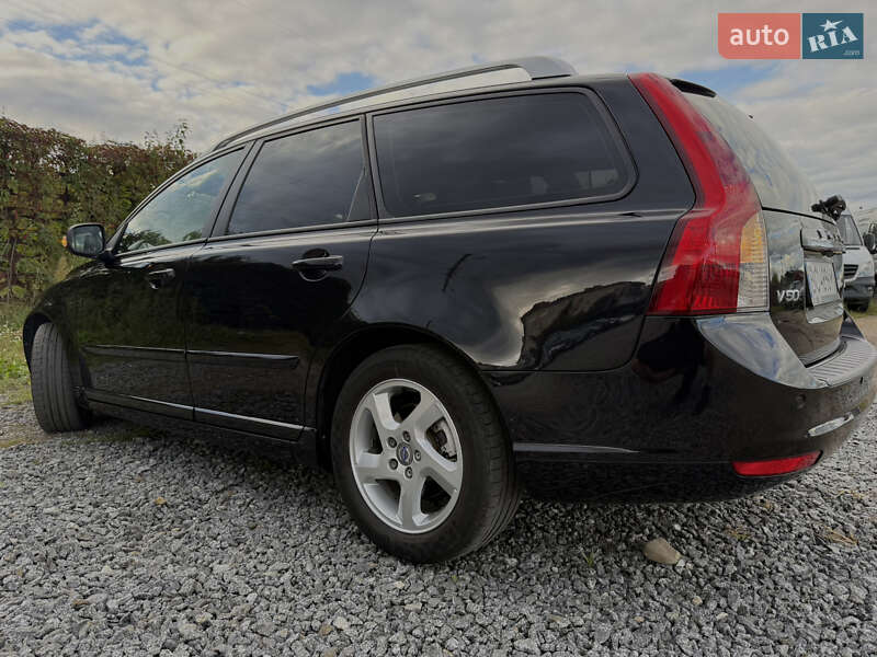 Универсал Volvo V50 2011 в Дрогобыче