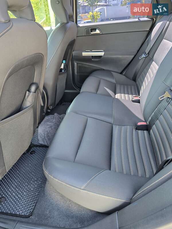 Универсал Volvo V50 2012 в Ровно