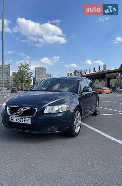 Универсал Volvo V50 2010 в Киеве