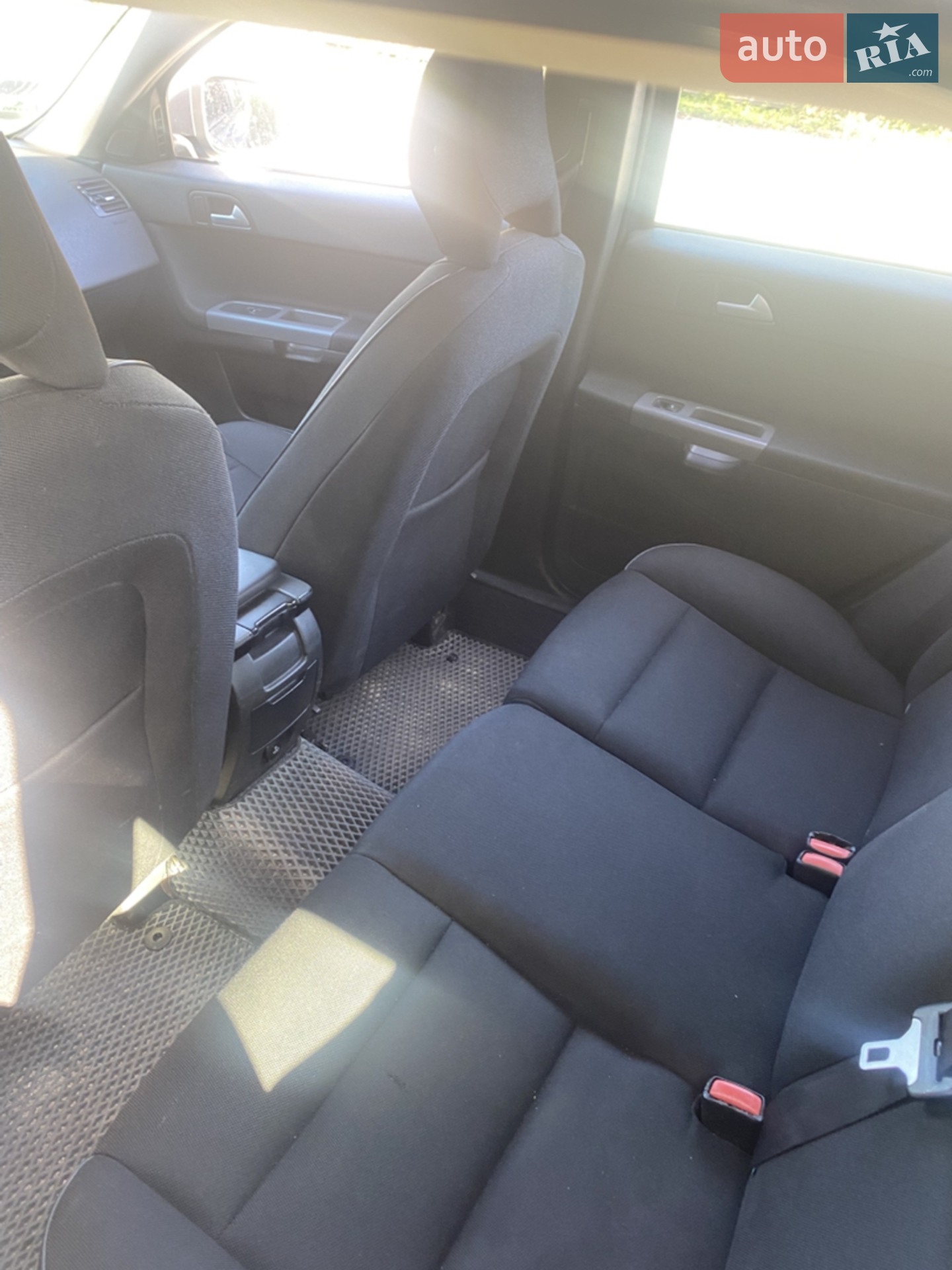 2011 Volvo V50 - мініатюра 10