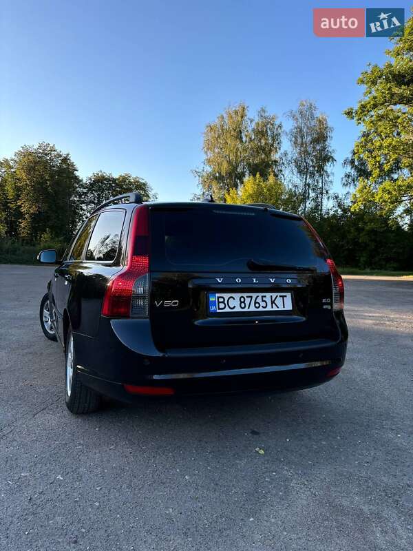 Універсал Volvo V50 2009 в Старому Самборі