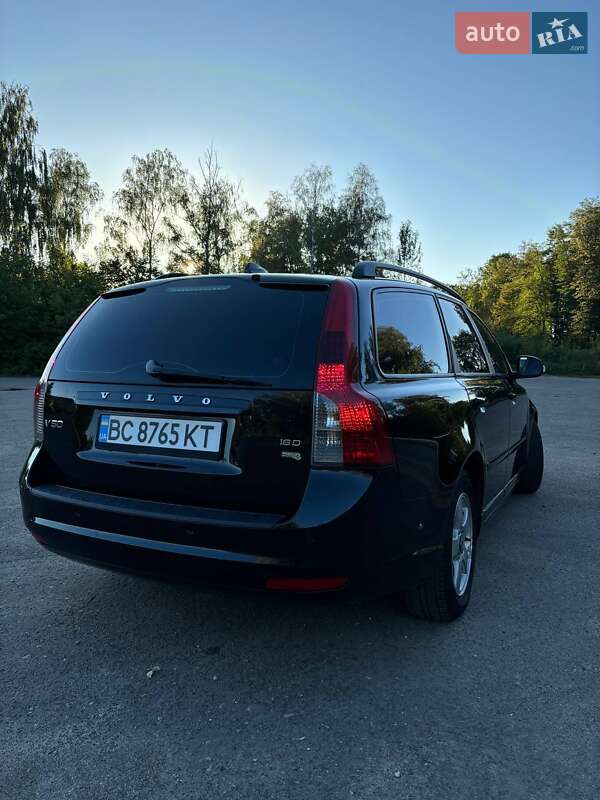 Універсал Volvo V50 2009 в Старому Самборі
