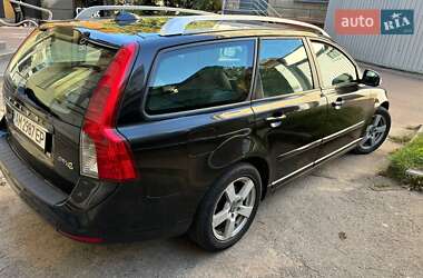 Универсал Volvo V50 2012 в 