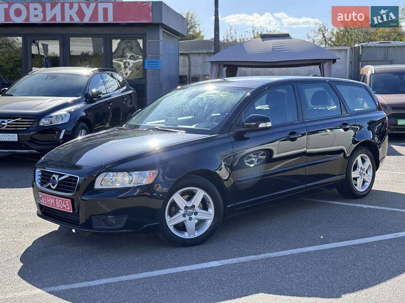 Универсал Volvo V50 2012 в Киеве