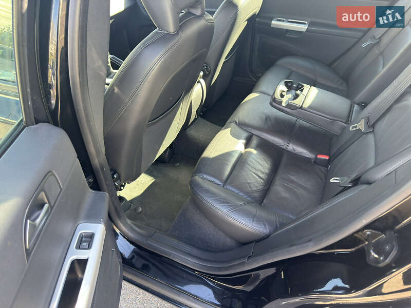 Универсал Volvo V50 2012 в Киеве