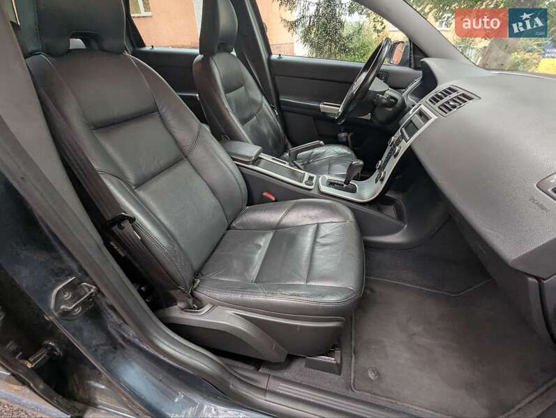 Универсал Volvo V50 2010 в Тернополе