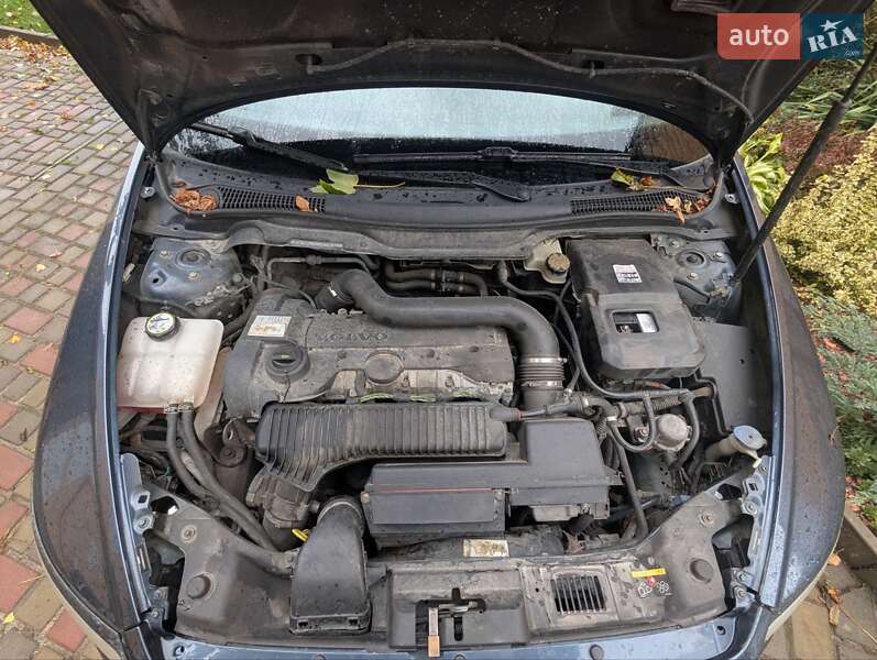 Универсал Volvo V50 2010 в Тернополе