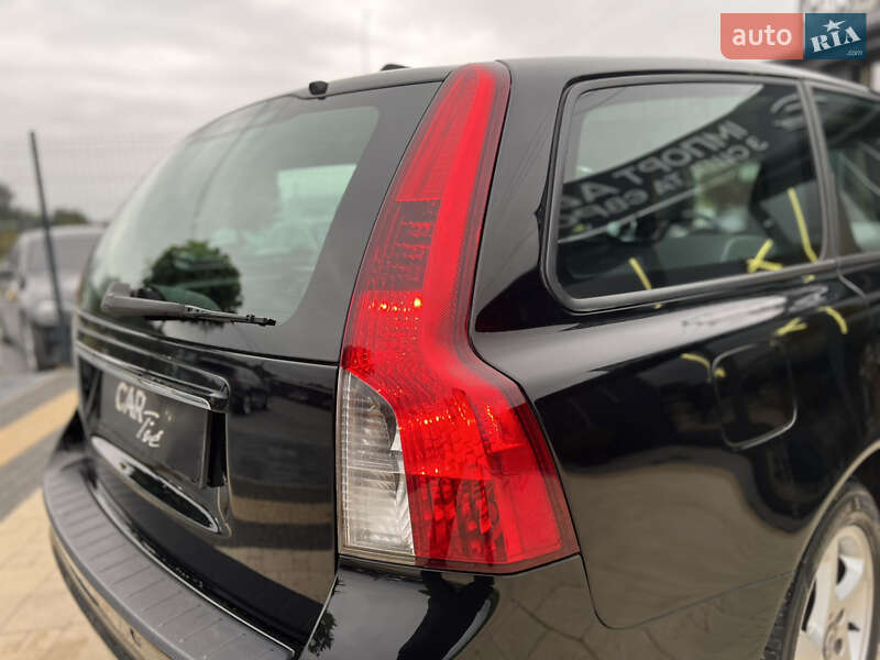 Универсал Volvo V50 2011 в Львове