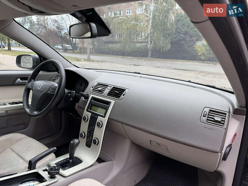 Универсал Volvo V50 2008 в Черкассах