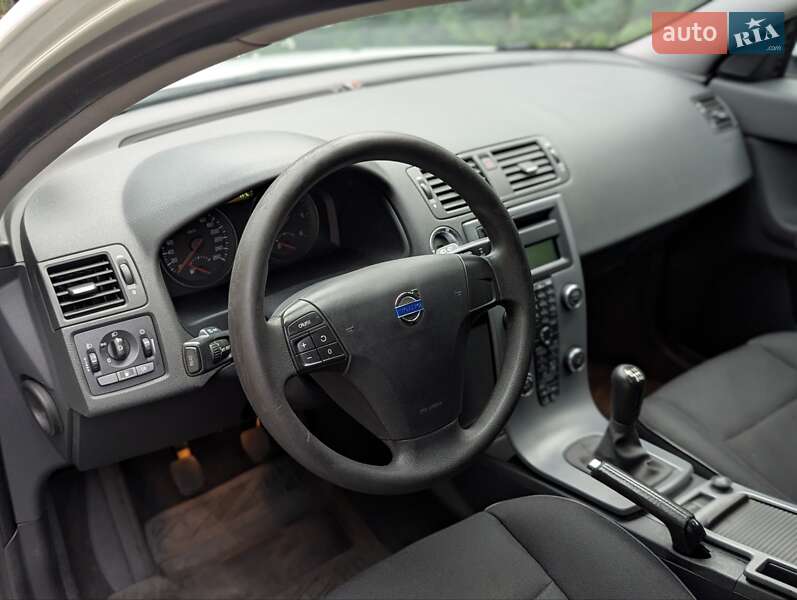 Универсал Volvo V50 2011 в Дубно фото 17 Универсал Volvo V50 2011 в Дубно