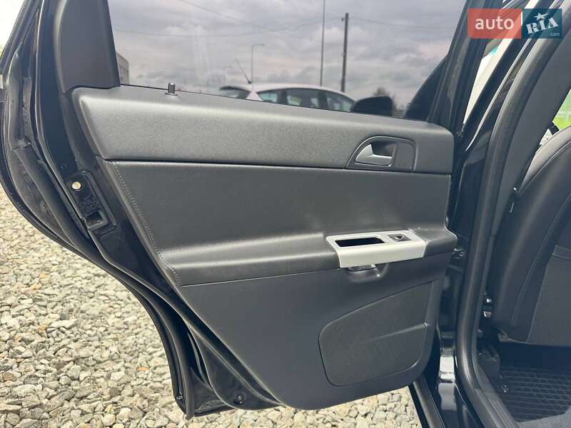 Универсал Volvo V50 2011 в Сколе