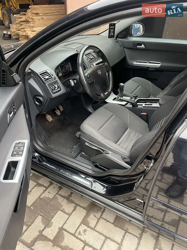 Універсал Volvo V50 2010 в Хмельницькому