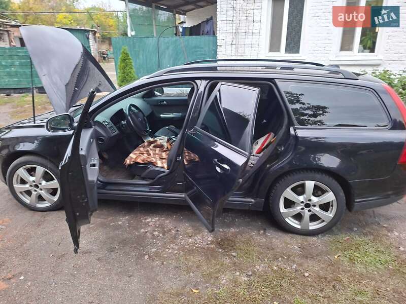 Универсал Volvo V50 2009 в Новоукраинке фото Универсал Volvo V50 2009 в Новоукраинке
