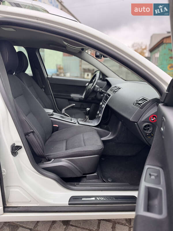 Универсал Volvo V50 2012 в Сумах фото 6 Универсал Volvo V50 2012 в Сумах